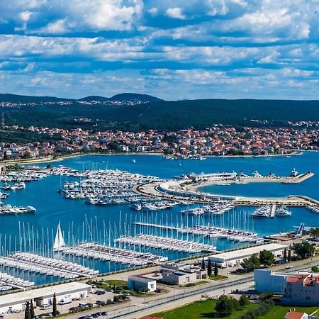 Apartmani Svitlana Sukošan 外观 照片