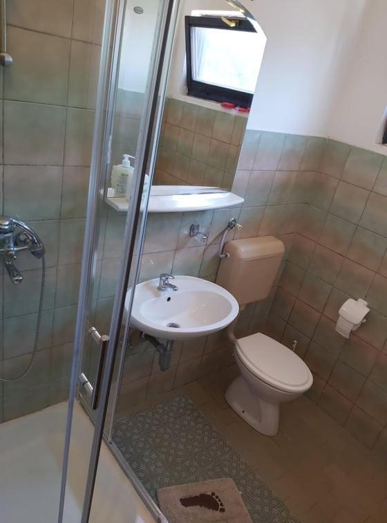 Apartmani Svitlana Sukošan 外观 照片