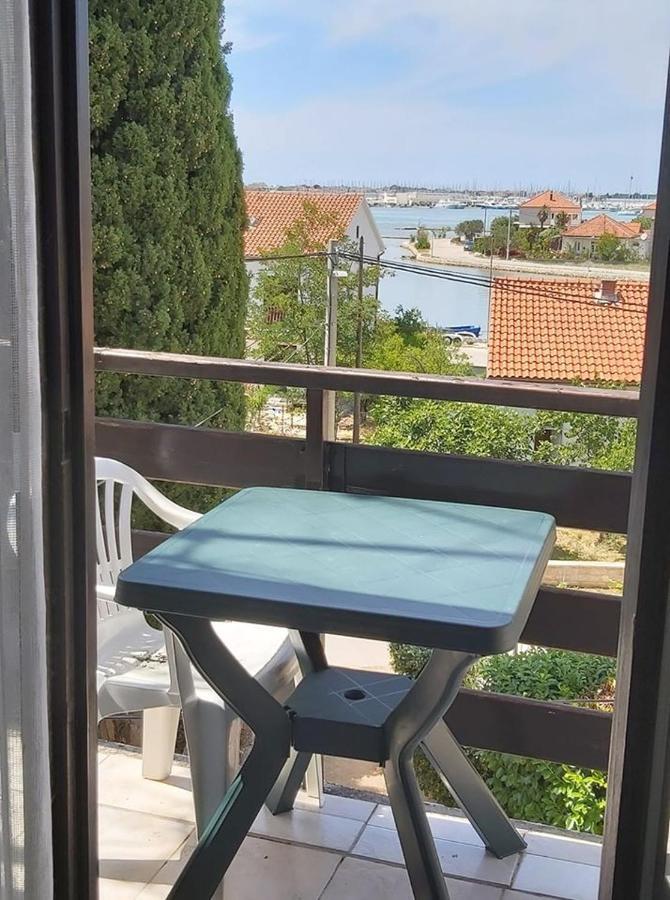 Apartmani Svitlana Sukošan 外观 照片