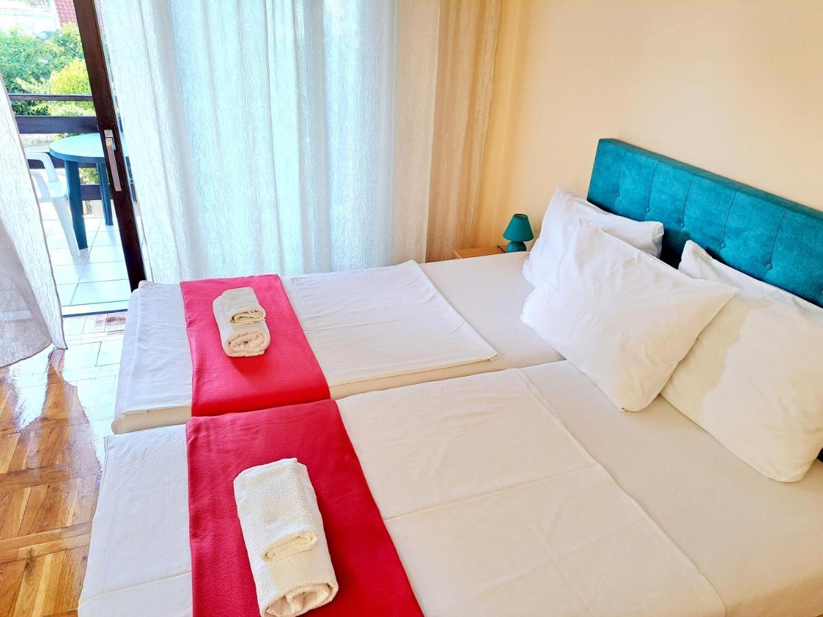 Apartmani Svitlana Sukošan 外观 照片