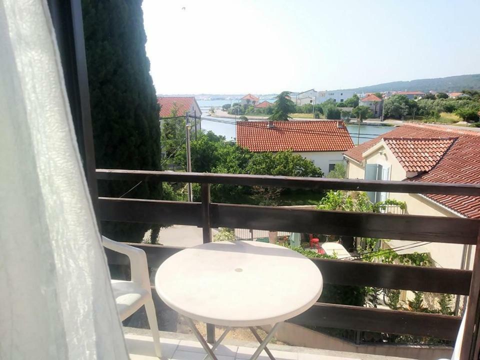 Apartmani Svitlana Sukošan 外观 照片